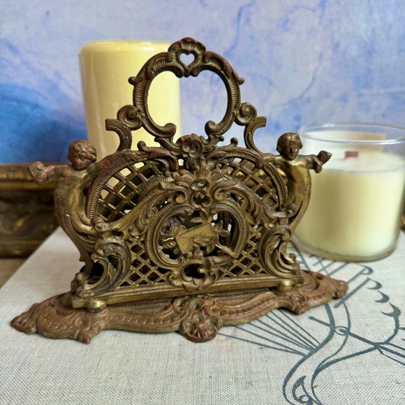 Antique Brass Letter Napkin Holder Rococo Cherubs Filigree Angel Victorian - Picture 1 of 13